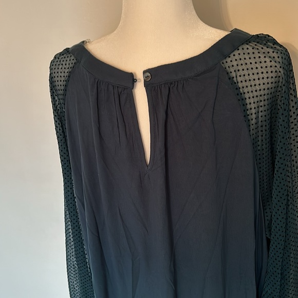 NWT Zac & Rachel Green Flocked Mesh Sleeve blouse - Picture 4 of 6